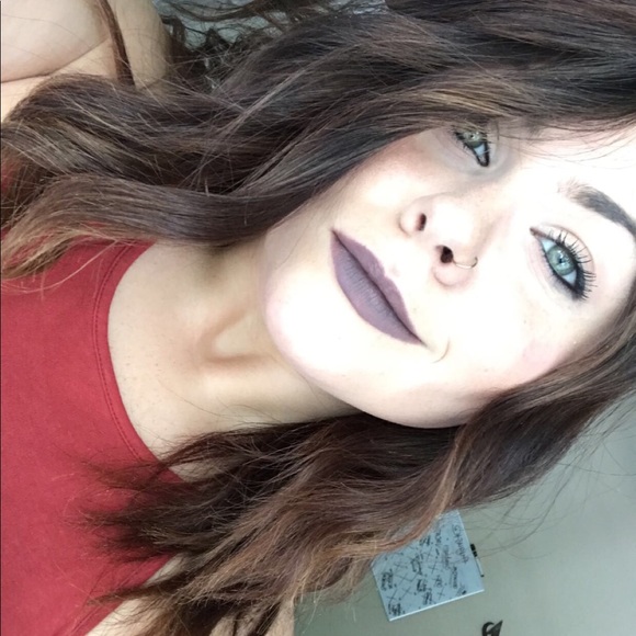 Meet your Posher, Chelsea - Picture 1 of 1